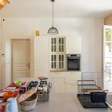 Holiday Home In Bergerac With Private Pool, Cleaning Included Дом отдыха *