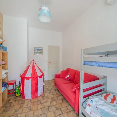 Holiday Home In Bergerac With Private Pool, Cleaning Included