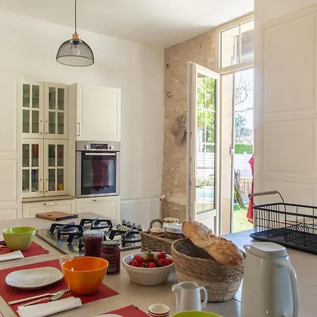 Holiday Home In Bergerac With Private Pool, Cleaning Included Дом отдыха *