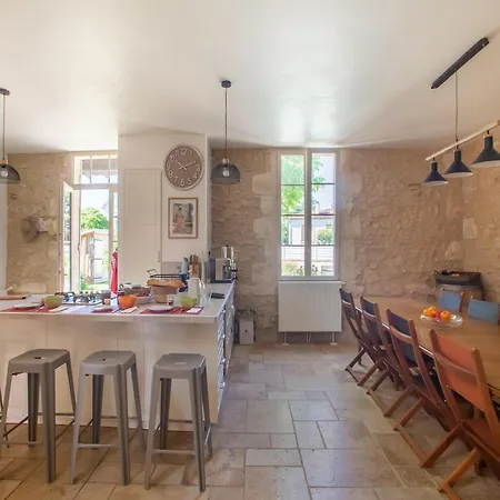 Holiday Home In Bergerac With Private Pool, Cleaning Included Бержерак