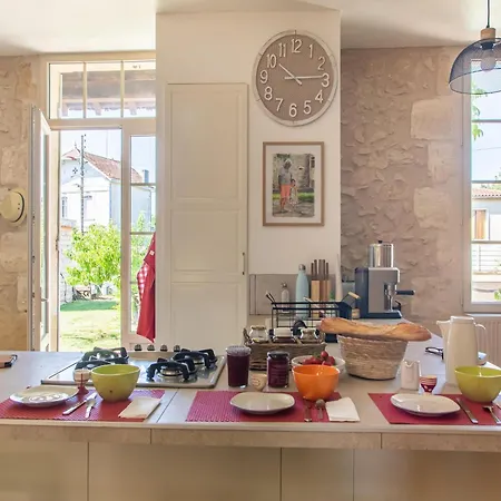 Holiday Home In Bergerac With Private Pool, Cleaning Included *